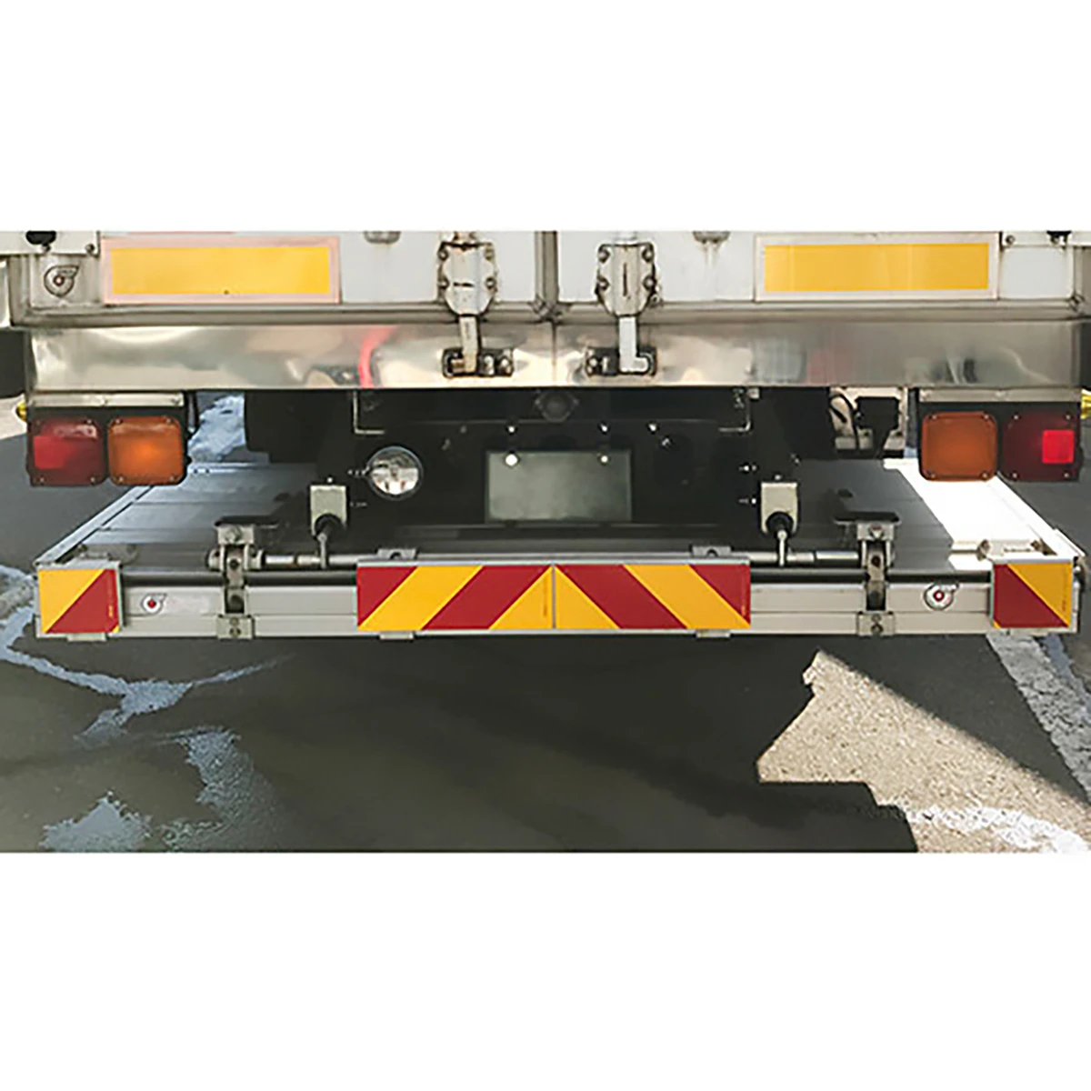 後部反射板 パワーゲート用 4分割型 両面テープ式