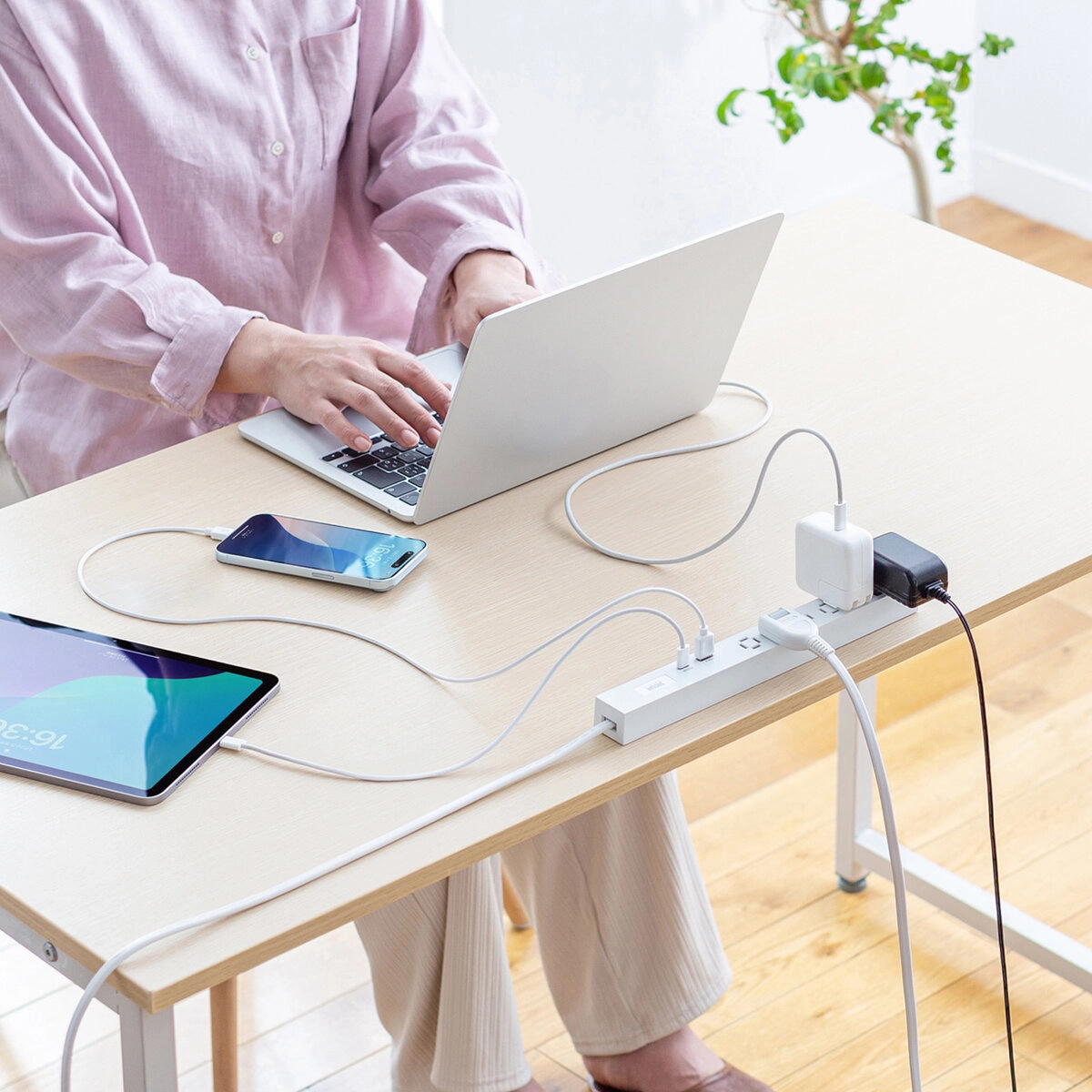 スリムタップ1.5m 白